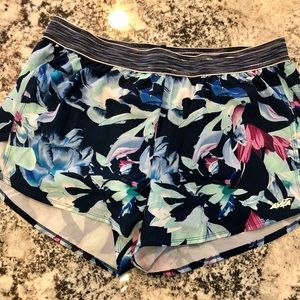Avía Moister Wicking Athletic Shorts Size: Large (L) 12-14